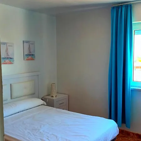 Torremar Apartment *
